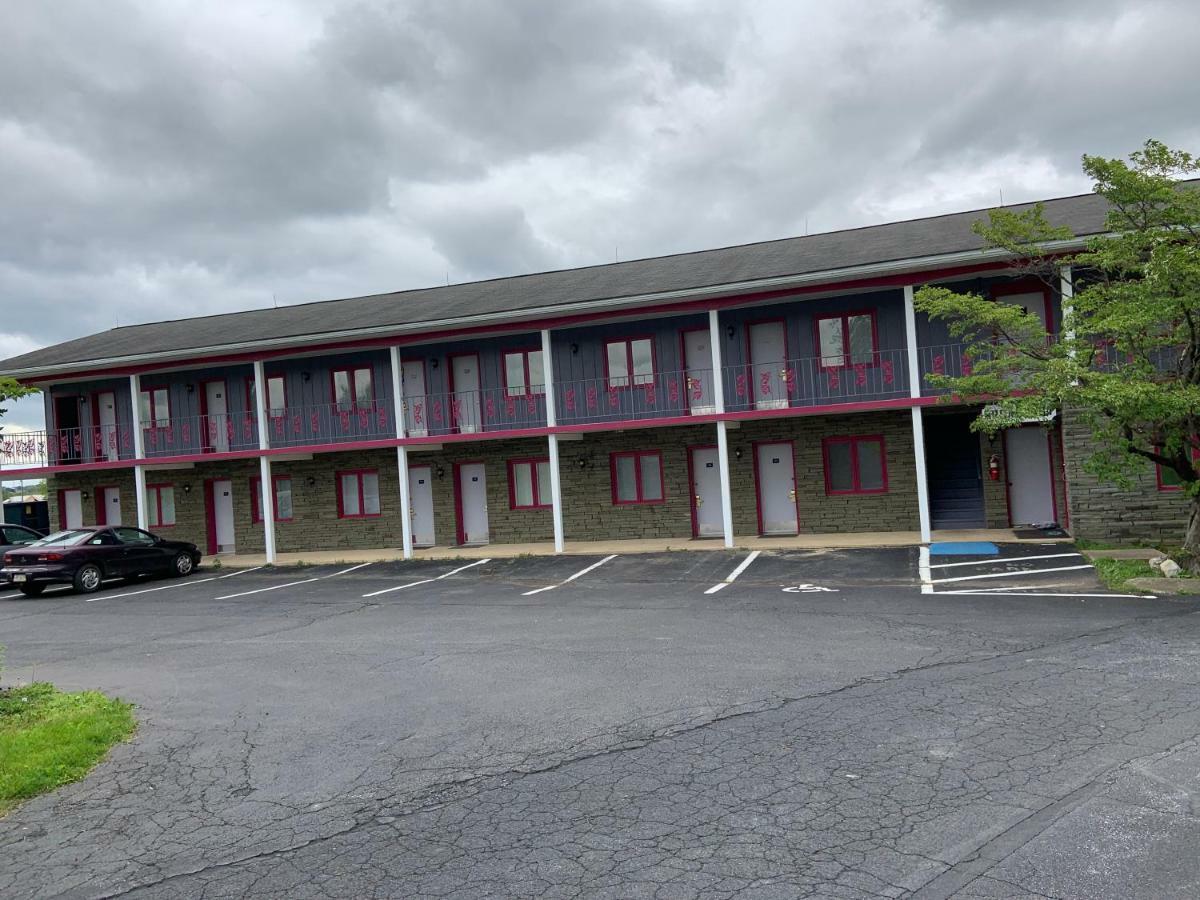 Travelodge By Wyndham Strasburg/Lancaster Amish Country Exterior foto